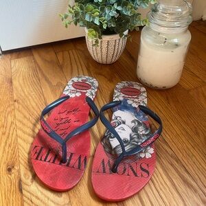 Havaianas Artist Snow White Disney Flip Flops